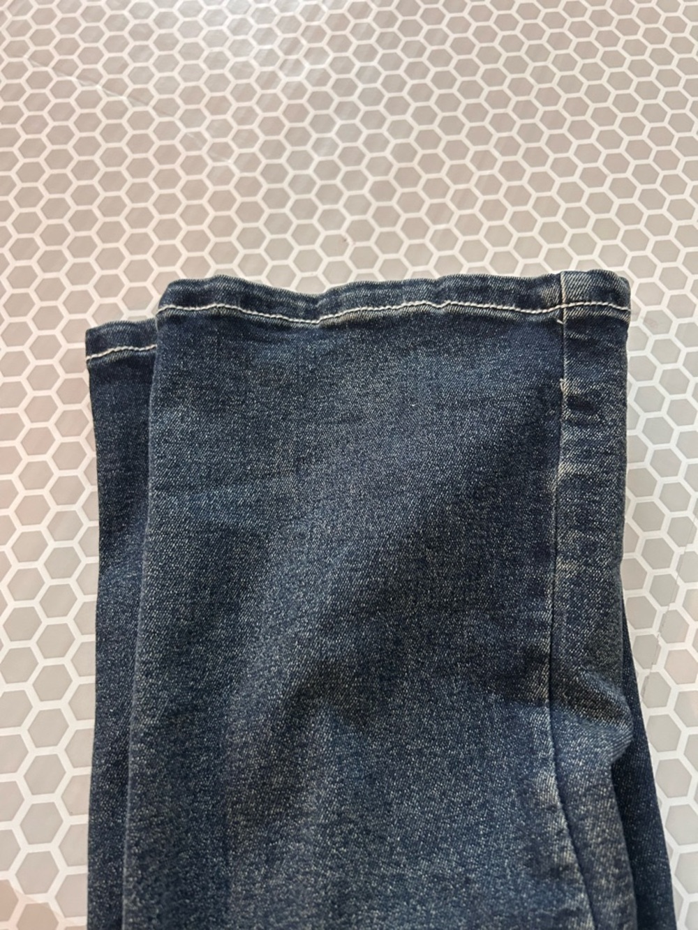 Harper & Ivy Dark Blue Boot Cut Jeans with White Embroidered Pocket. Size 11 - Picture 6 of 9